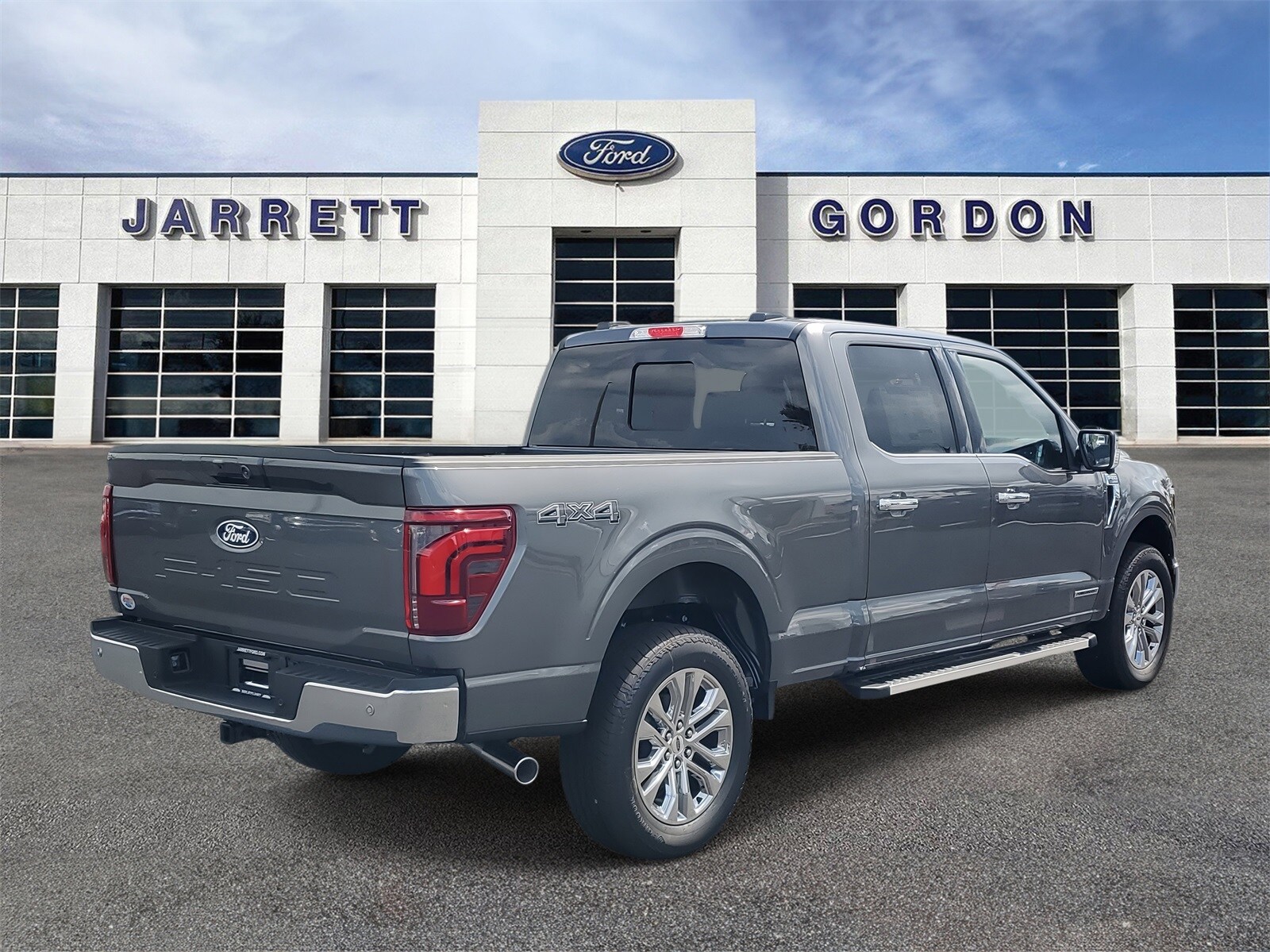 2025 Ford F-150 Lariat photo 3