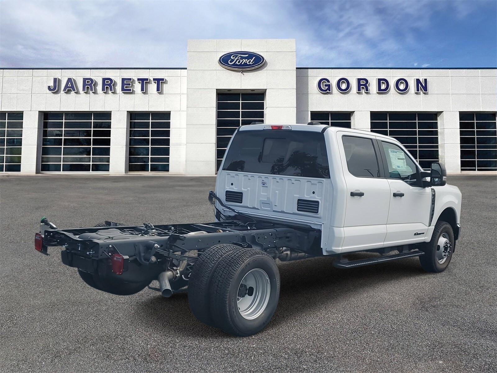 2026 Ford F-350 XL photo 4