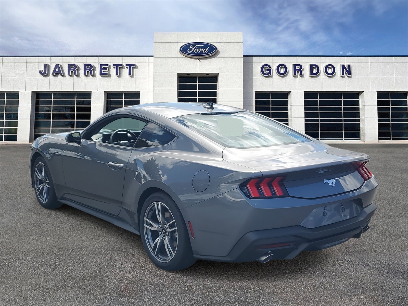 2025 Ford Mustang EcoBoost photo 3