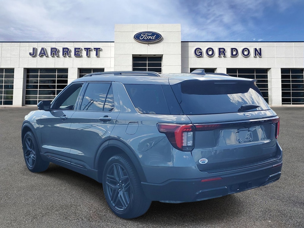 Certified 2025 Ford Explorer ST-Line SUV