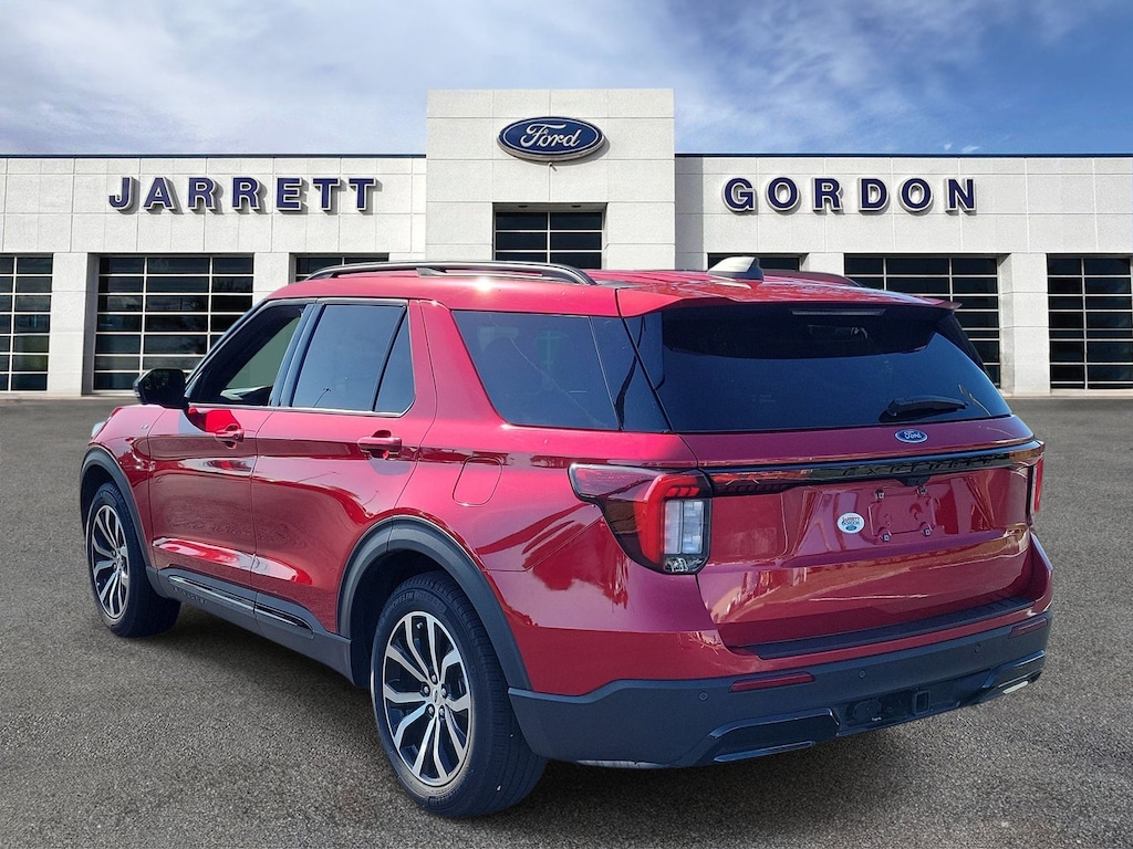 Certified 2025 Ford Explorer ST-Line SUV