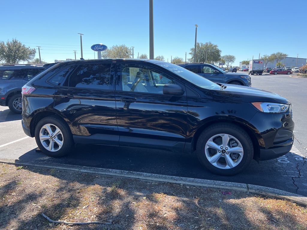 Used 2024 Ford Edge SE SUV
