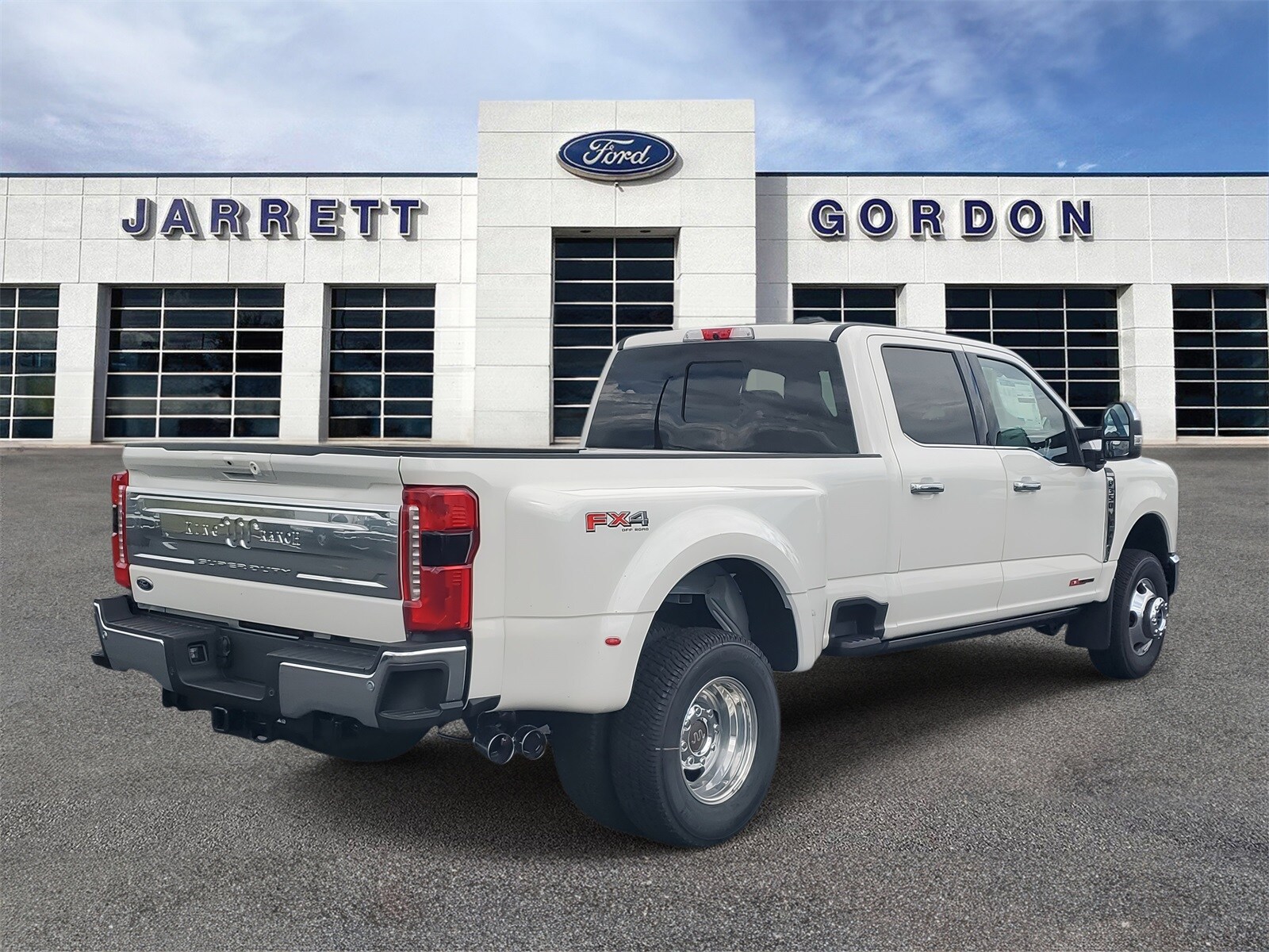 2026 Ford F-350 King Ranch photo 4