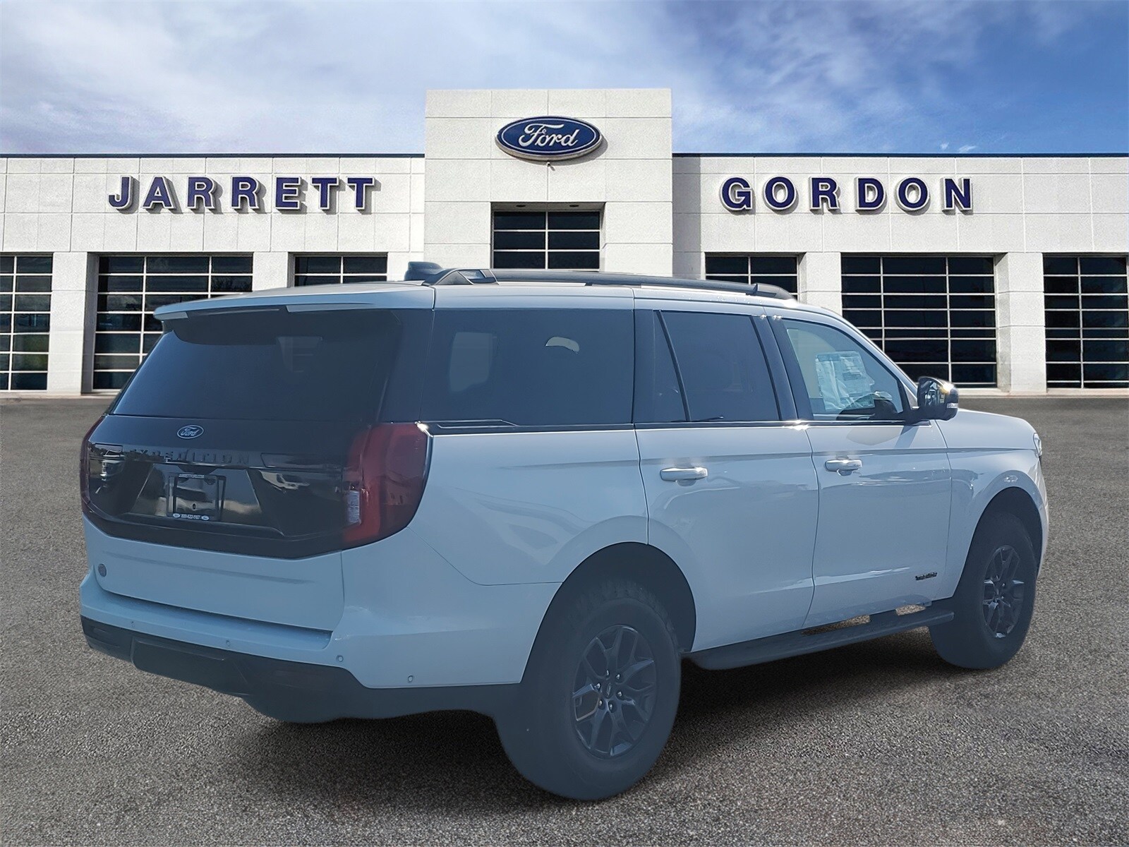 2025 Ford Expedition photo 4
