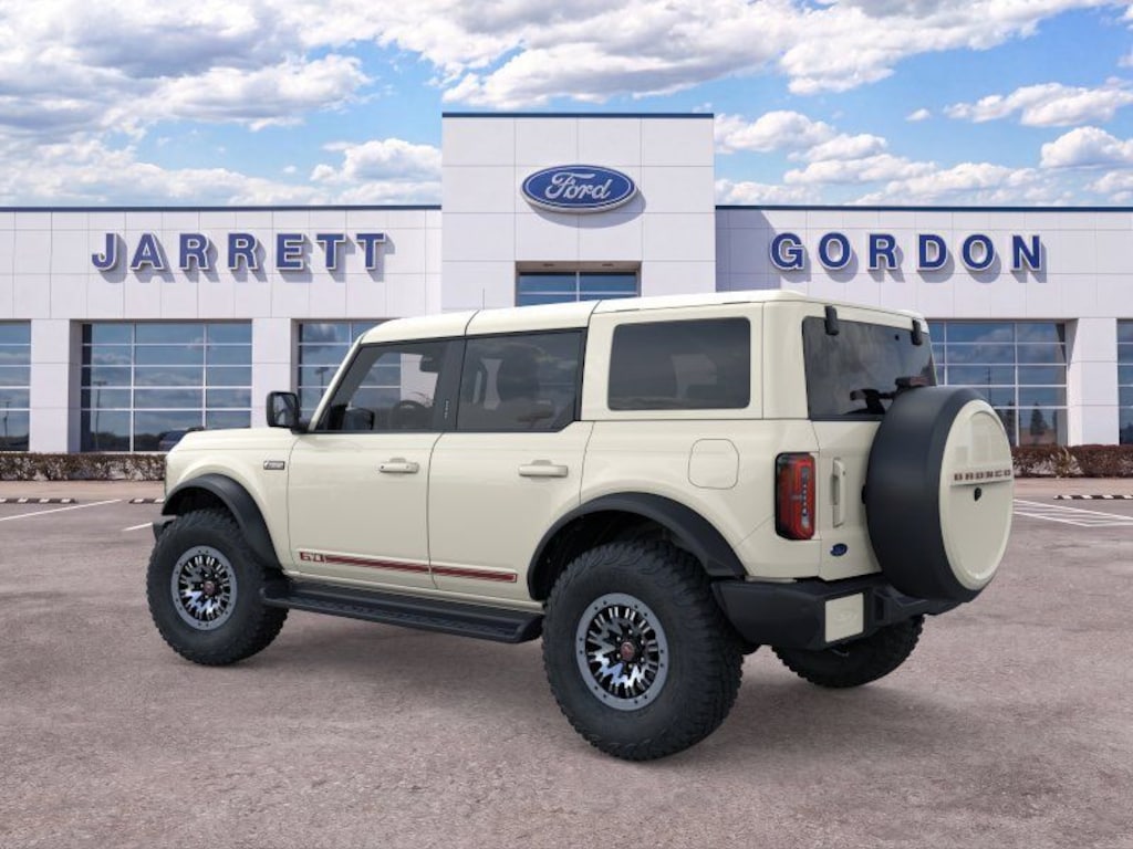 New 2026 Ford Bronco Outer Banks SUV