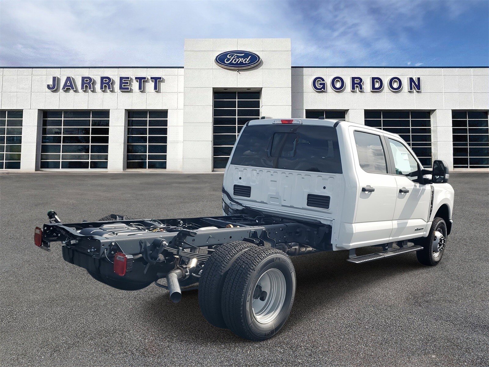 2026 Ford F-350 XL photo 4