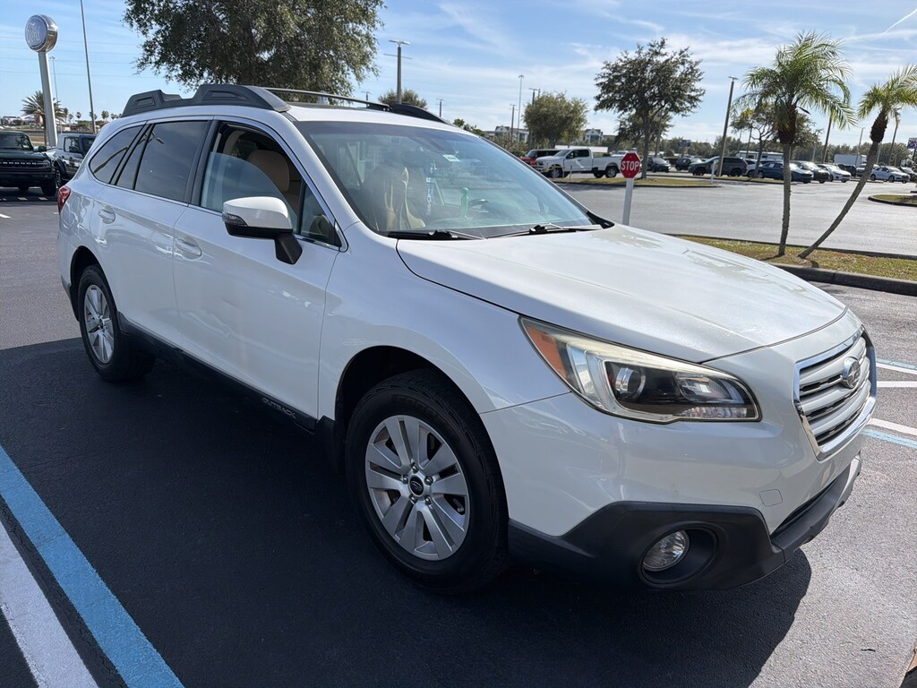 Used 2017 Subaru Outback 2.5i Premium with SUV