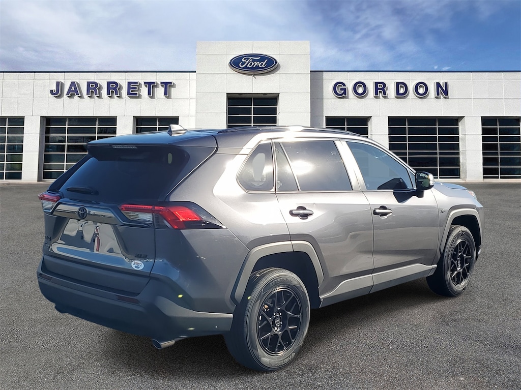 Used 2024 Toyota RAV4 XLE SUV