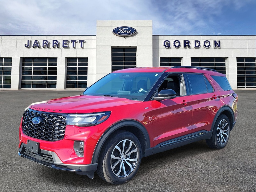 Certified 2025 Ford Explorer ST-Line SUV