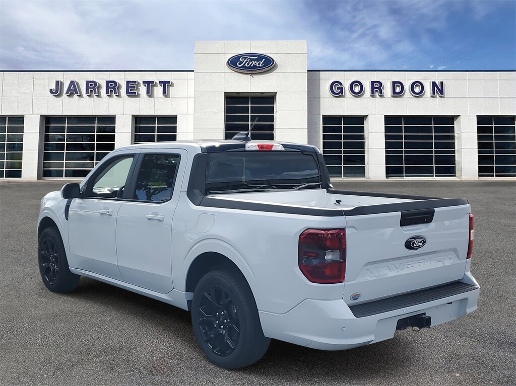 New 2025 Ford Maverick Lobo Standard TRUCK