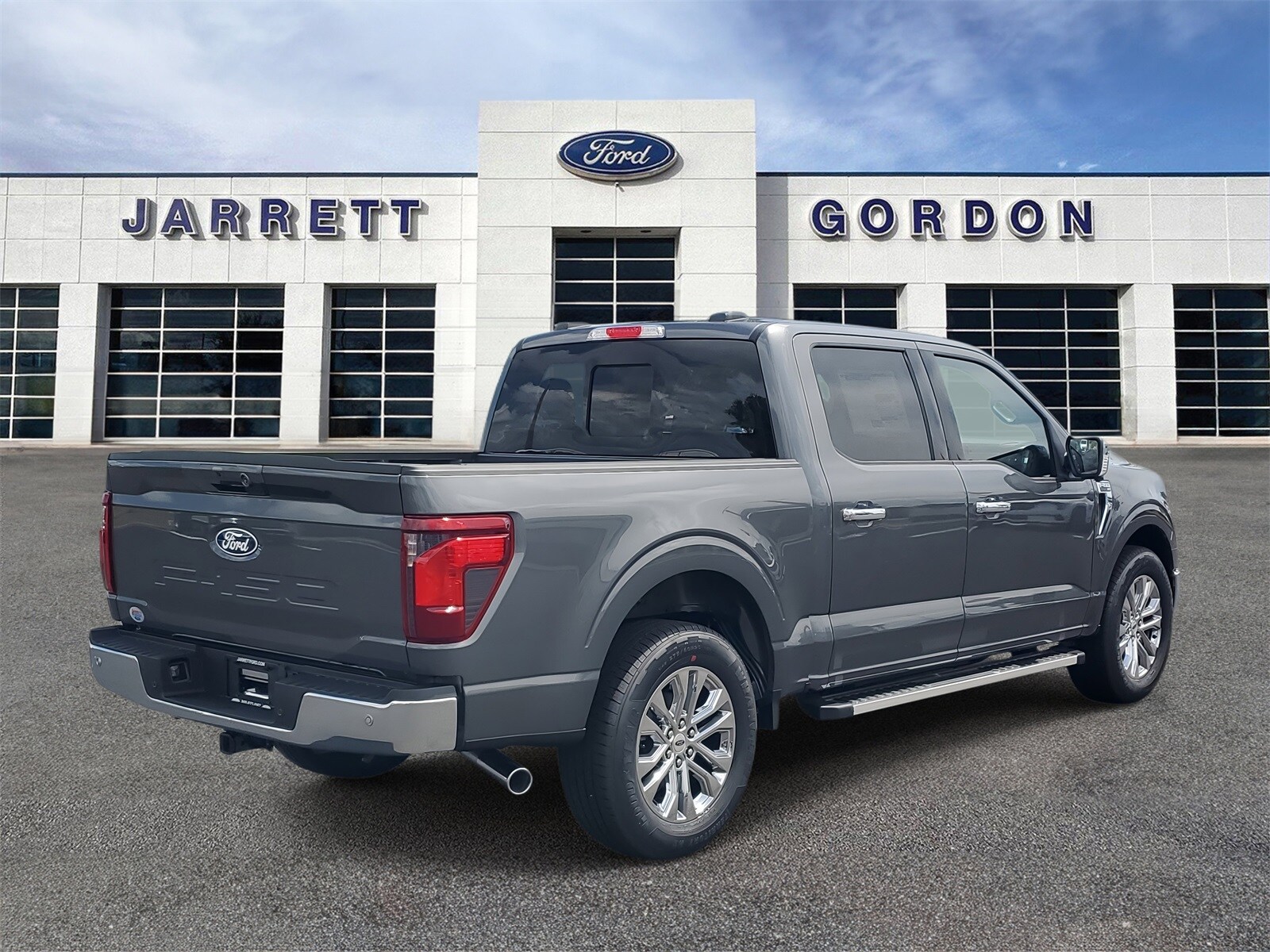 2025 Ford F-150 XLT photo 4