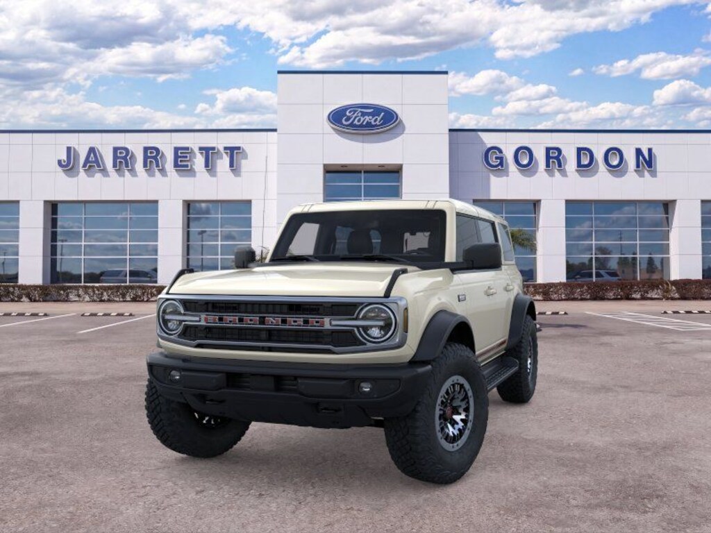 New 2026 Ford Bronco Outer Banks SUV