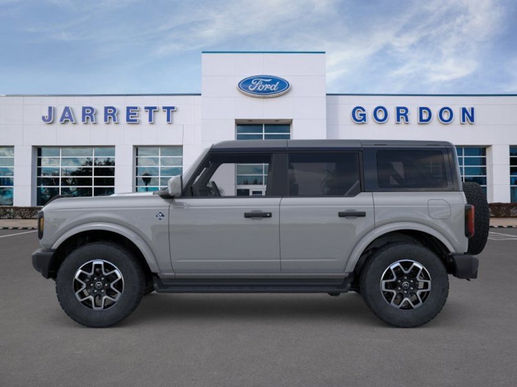 New 2026 Ford Bronco Outer Banks SUV