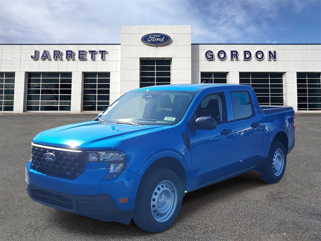 New 2025 Ford Maverick XL TRUCK