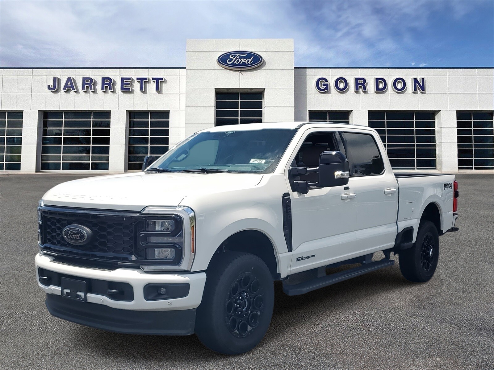 2025 Ford F-250 Lariat photo 2