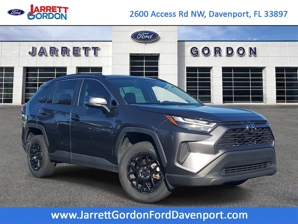 Used 2024 Toyota RAV4 XLE SUV