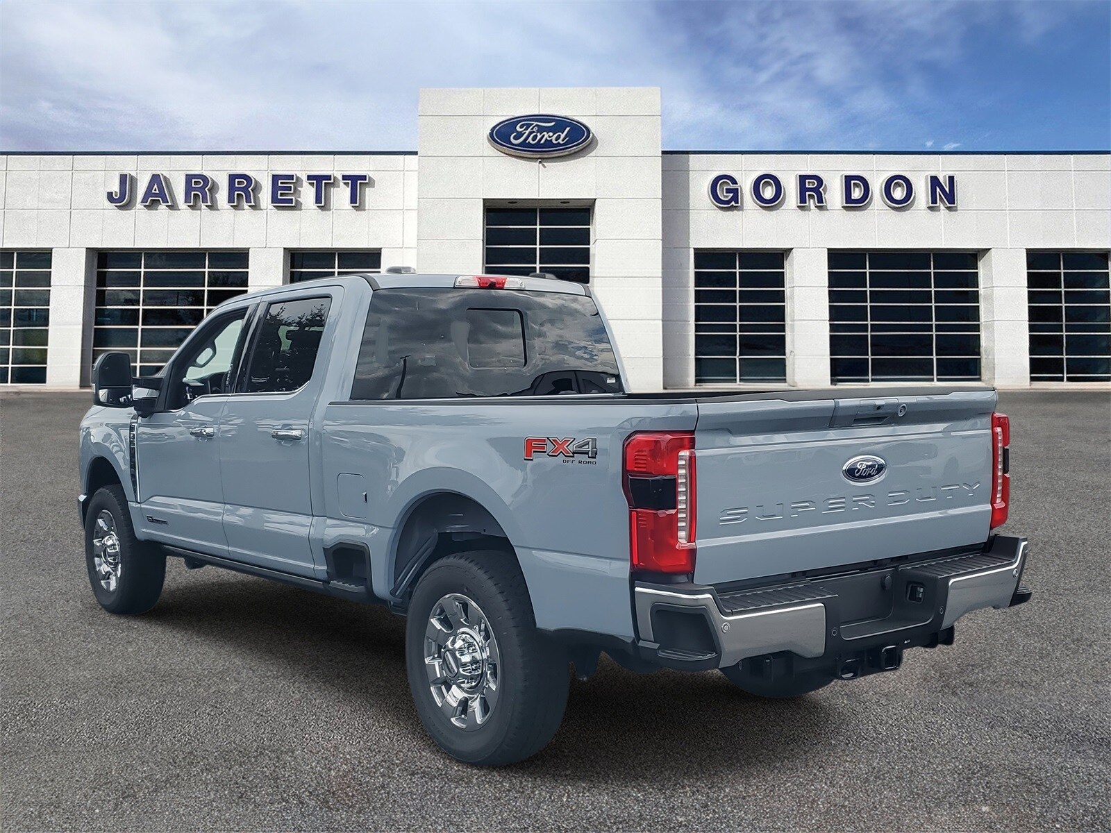 2026 Ford F-350 Lariat photo 3