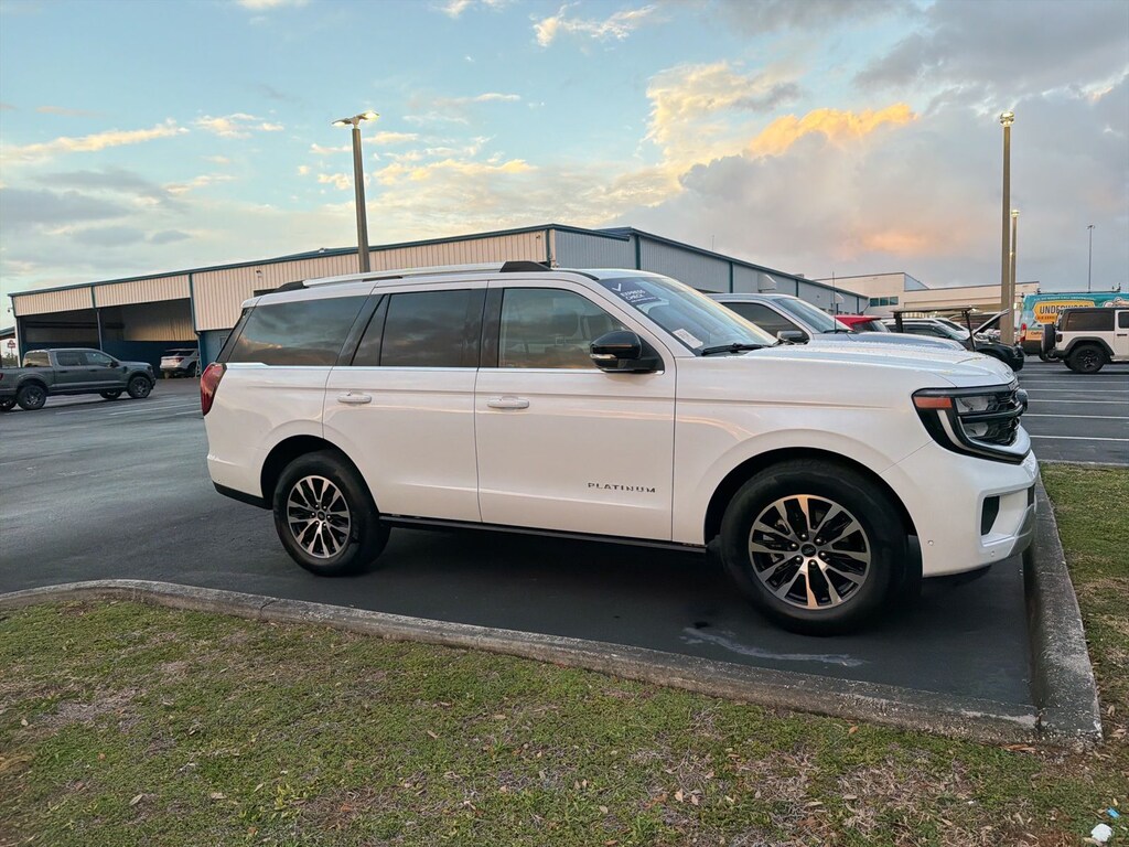 Used 2025 Ford Expedition Platinum SUV