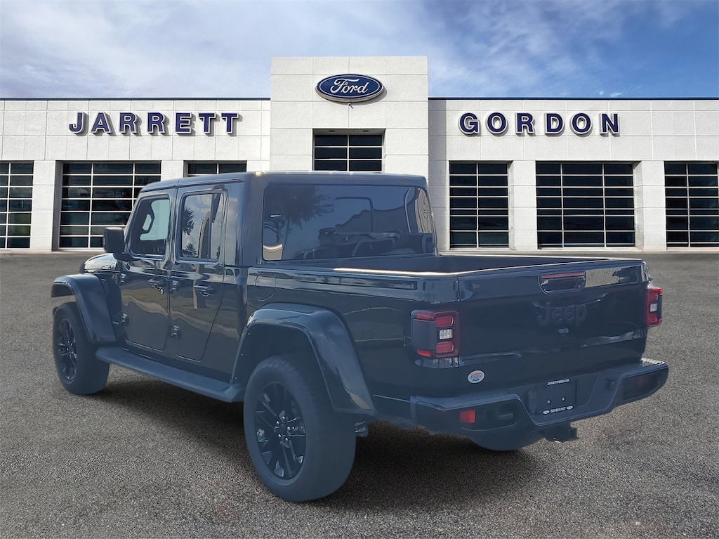 Certified 2022 Jeep Gladiator Overland Truck Crew Cab