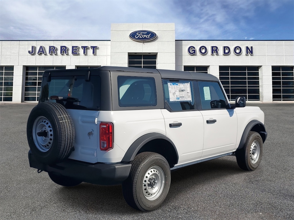 New 2025 Ford Bronco Base SUV
