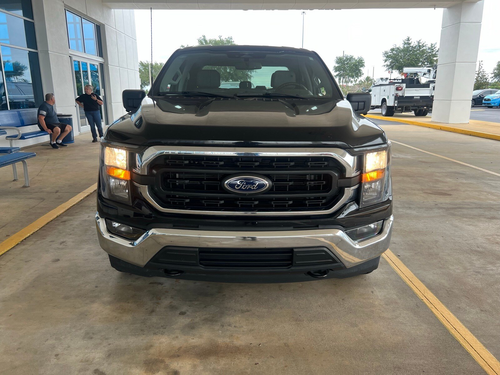 2023 Ford F-150 XLT photo 3