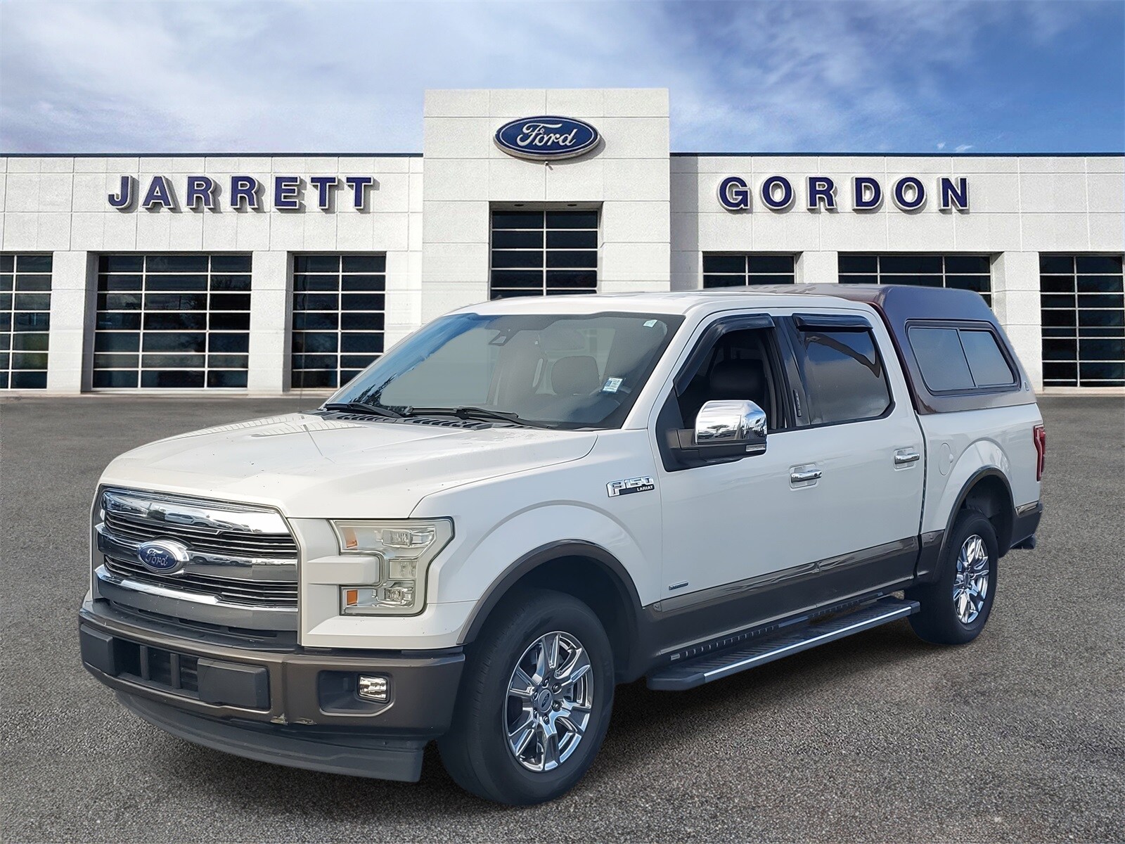 2017 Ford F-150 Lariat photo 2