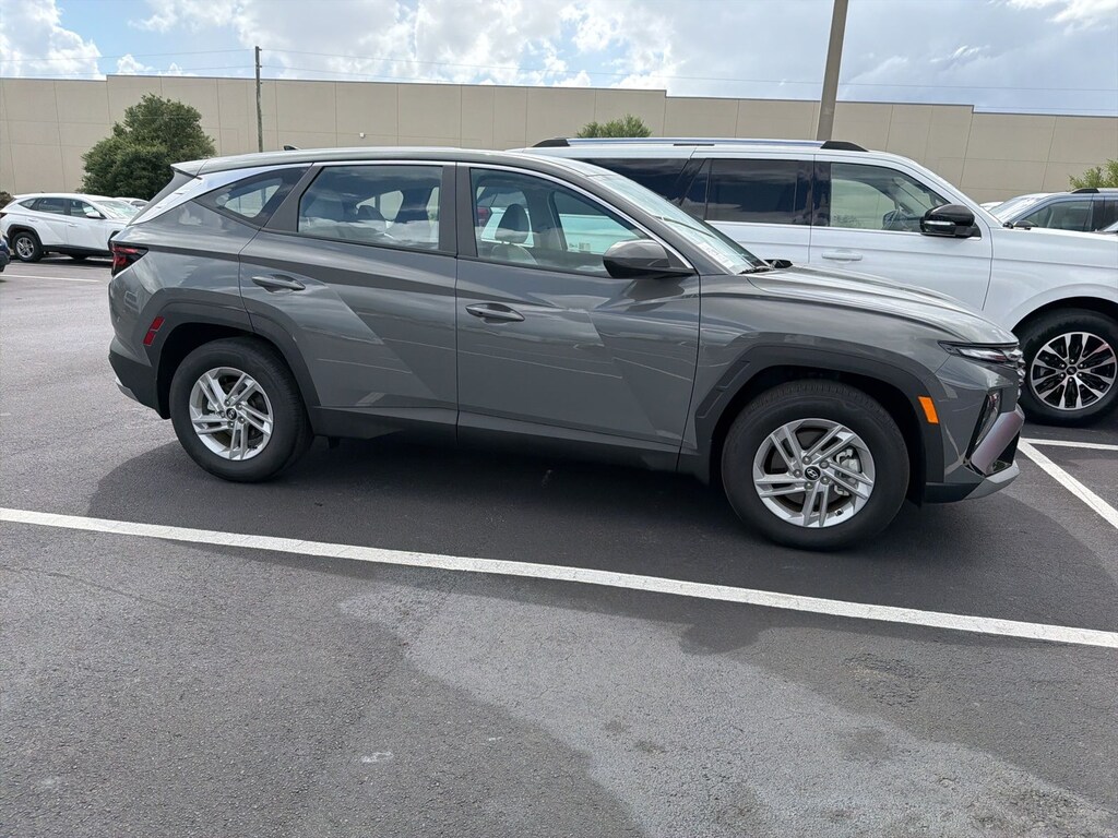 Used 2025 Hyundai Tucson SE SUV
