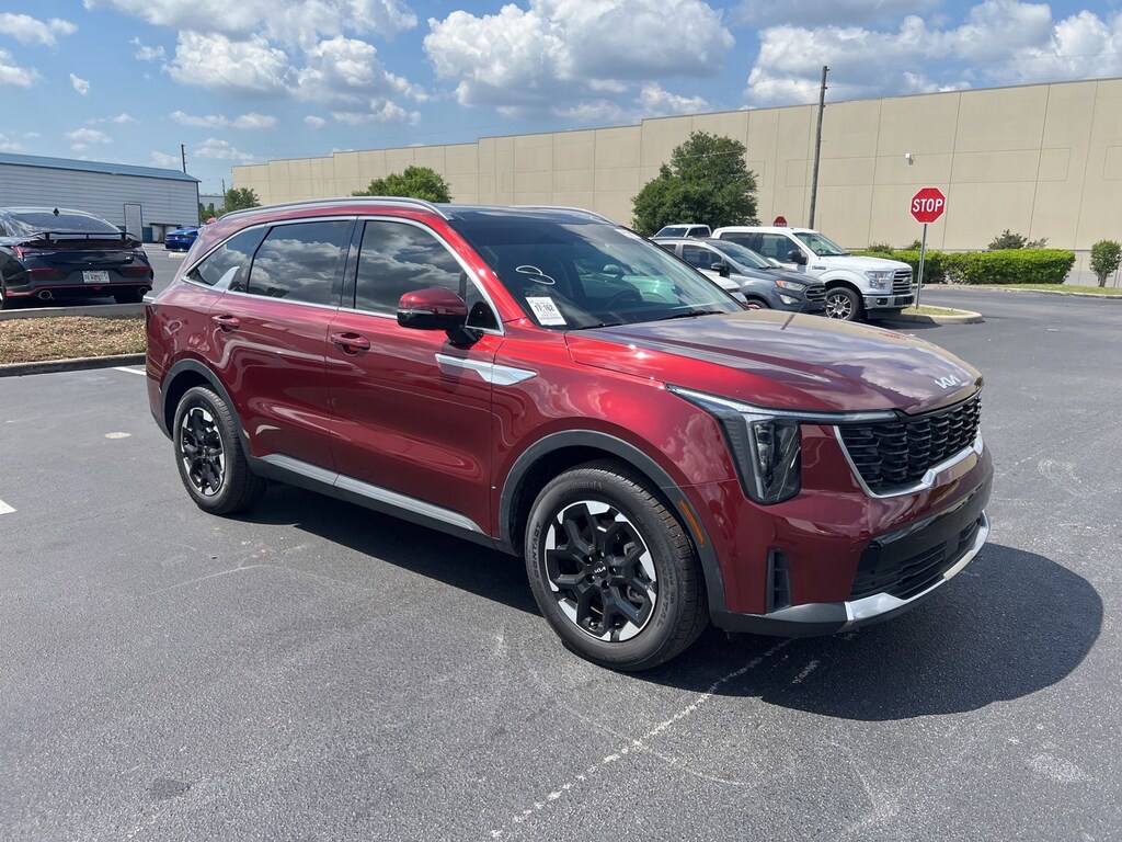 Used 2025 Kia Sorento S SUV