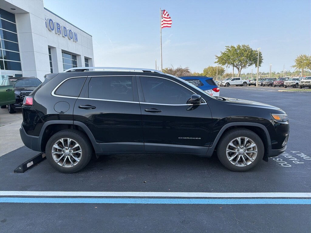Certified 2021 Jeep Cherokee Latitude Lux SUV