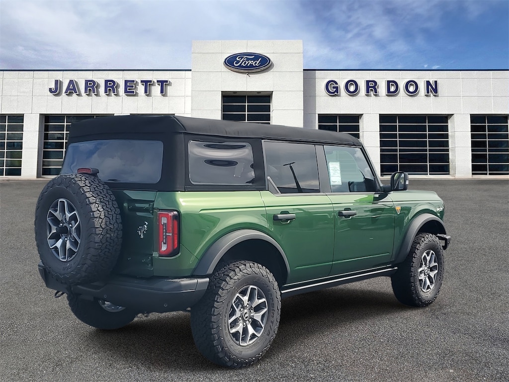 New 2025 Ford Bronco Badlands SUV