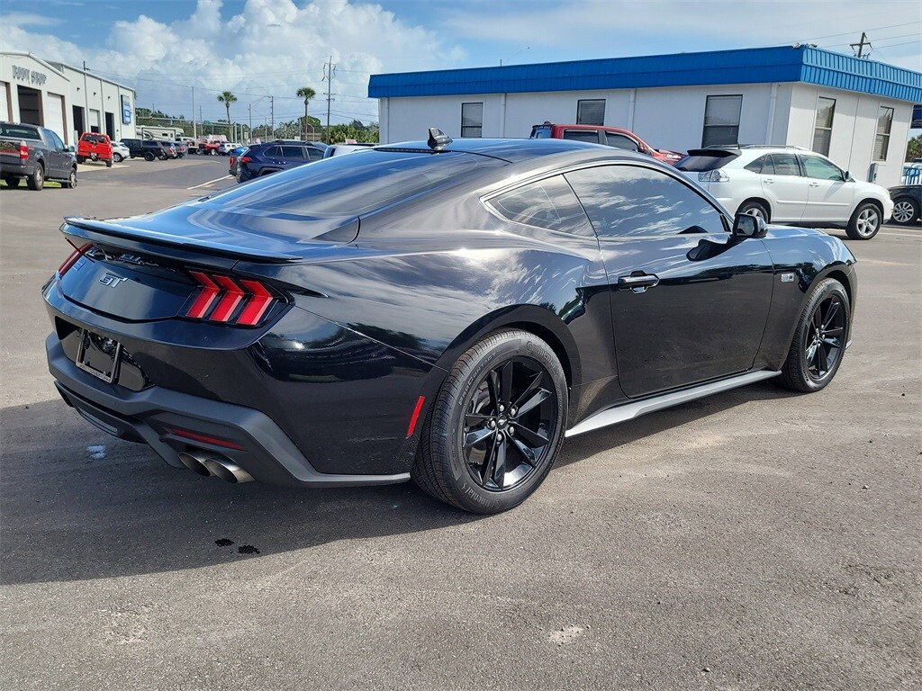 2024 Ford Mustang GT photo 4