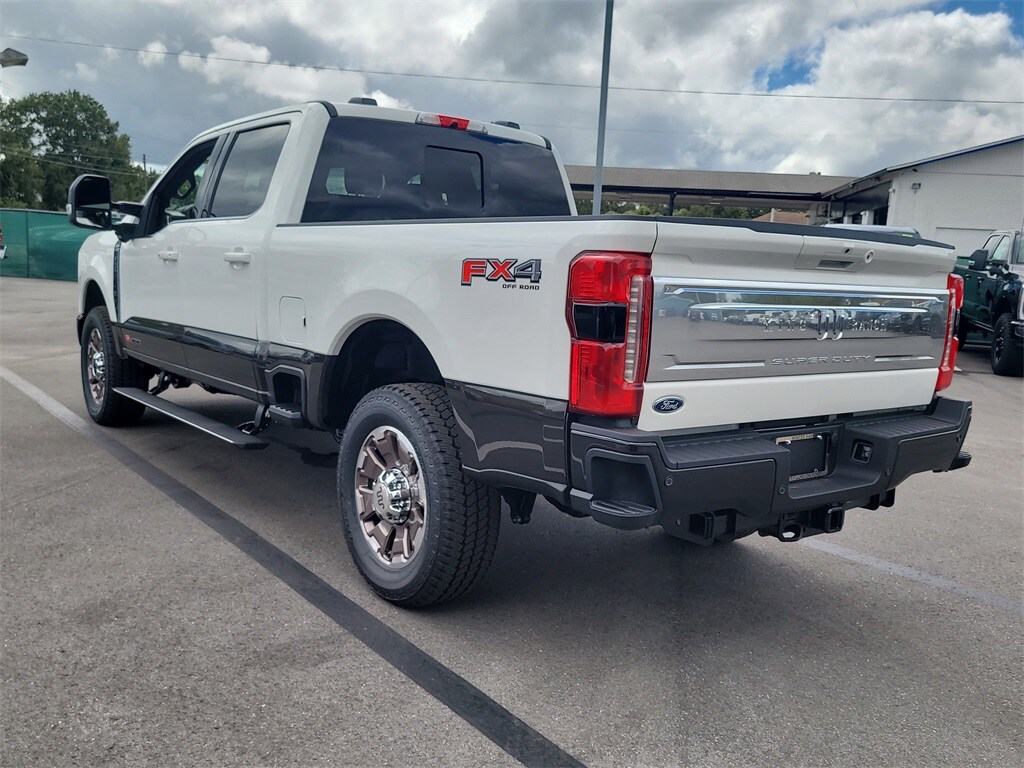 2025 Ford F-250 King Ranch photo 3