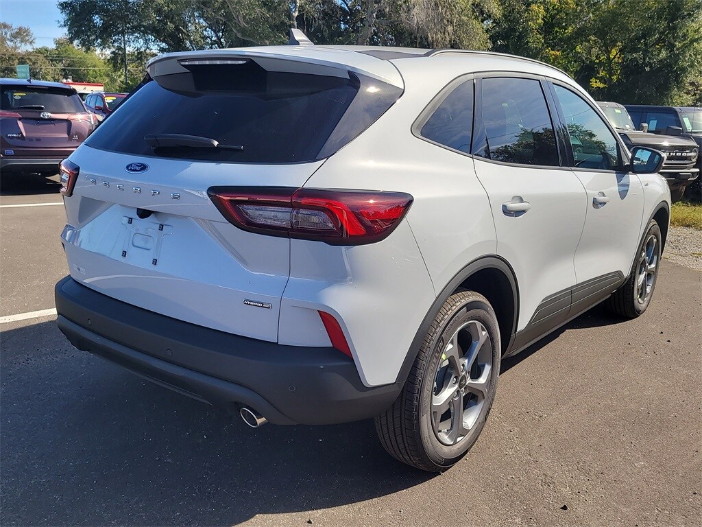 New 2026 Ford Escape Hybrid ST-Line Select SUV