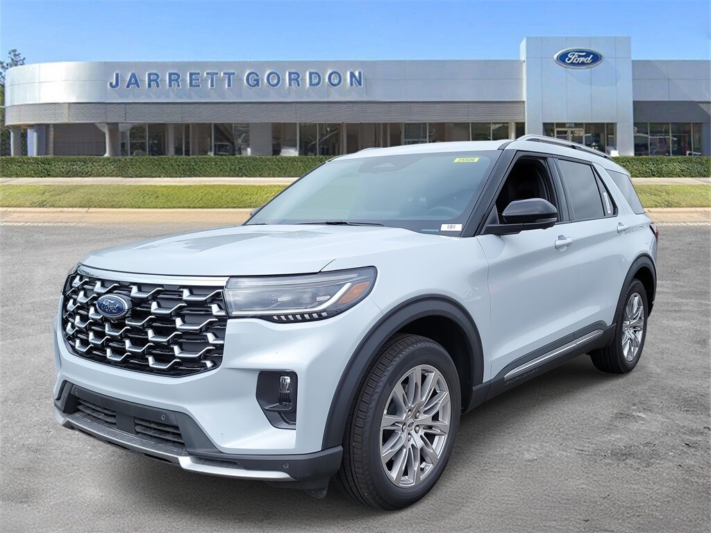 2025 Ford Explorer Platinum photo 2