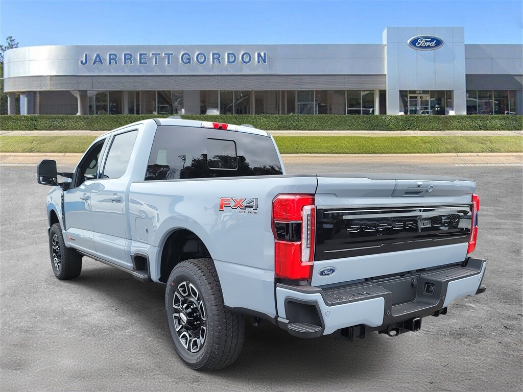 2026 Ford F-350 Platinum photo 3