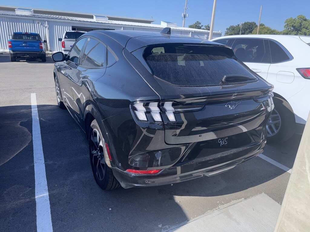 2023 Ford Mustang Mach-E Premium photo 3