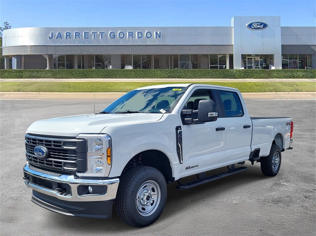 New 2026 Ford F-350 XL Truck Crew Cab