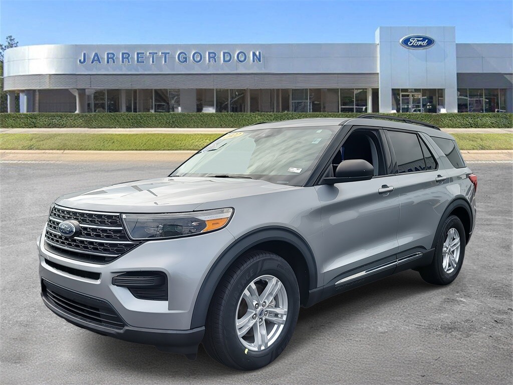 2022 Ford Explorer XLT photo 2