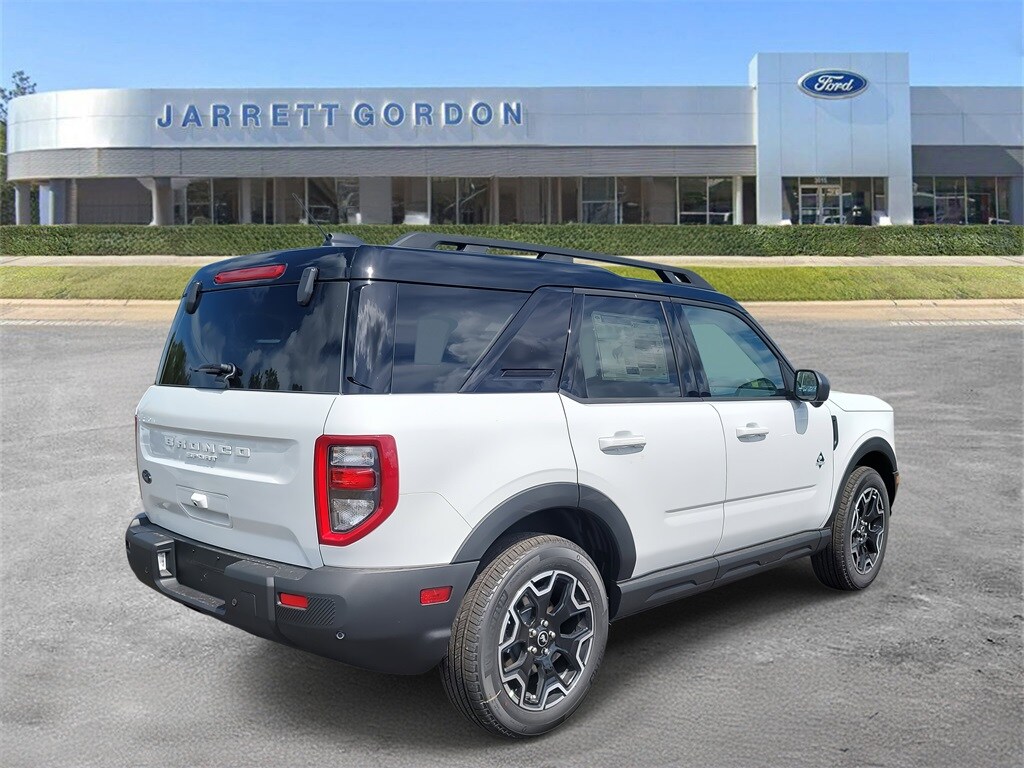 2025 Ford Bronco Sport Outer Banks photo 4