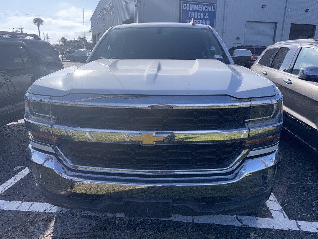 Used 2017 Chevrolet Silverado 1500 LT Truck