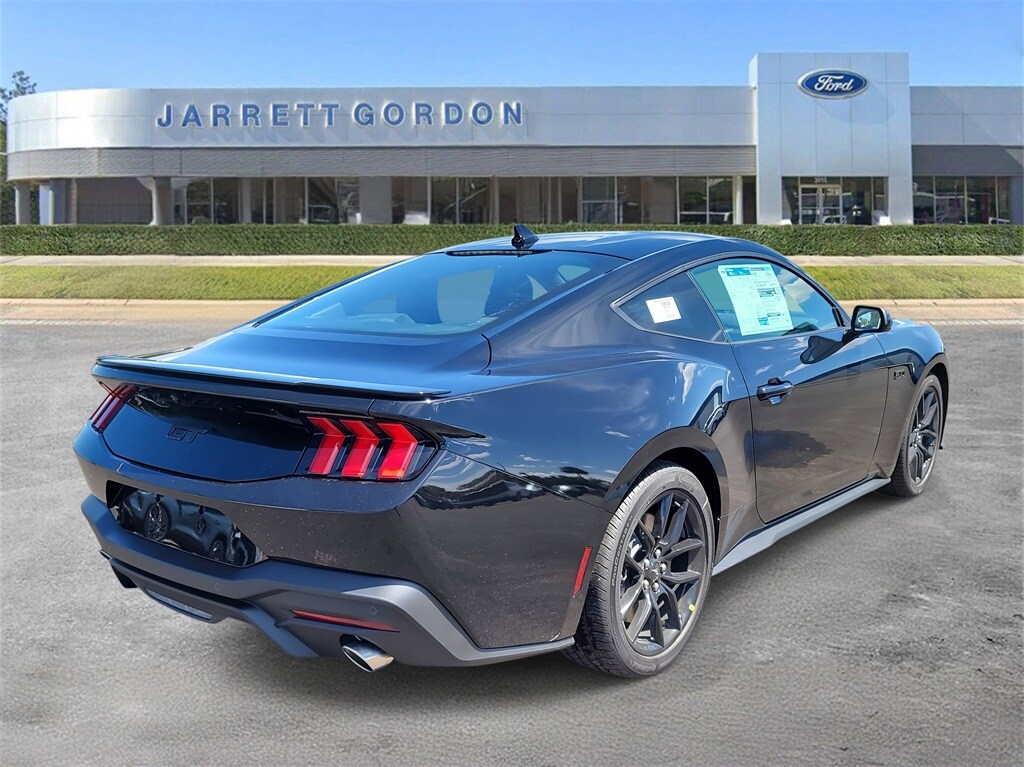2025 Ford Mustang GT photo 4