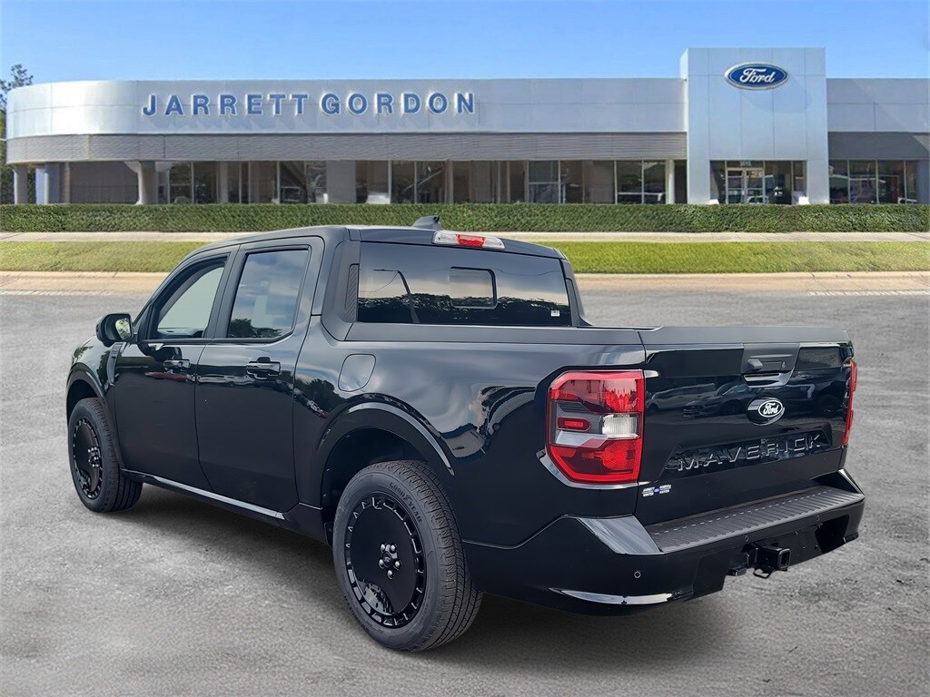 2025 Ford Maverick photo 3