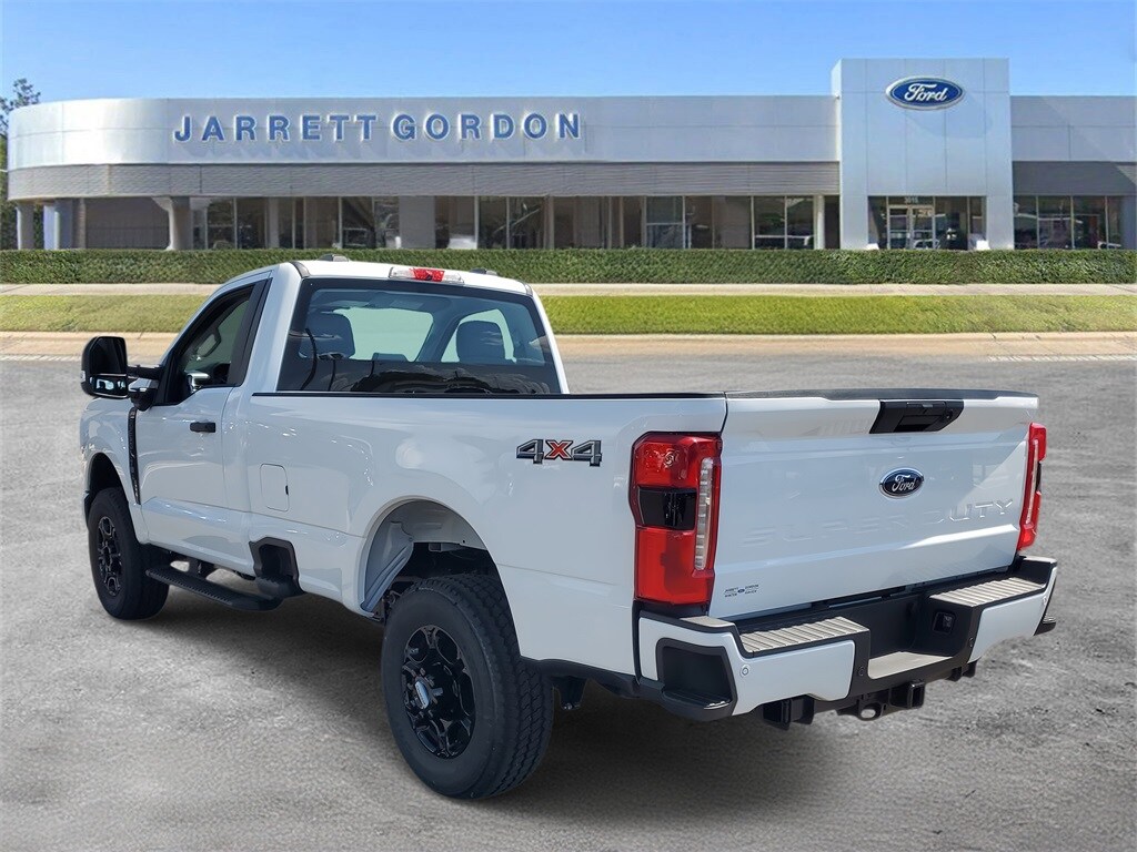 2025 Ford F-250 XL photo 3