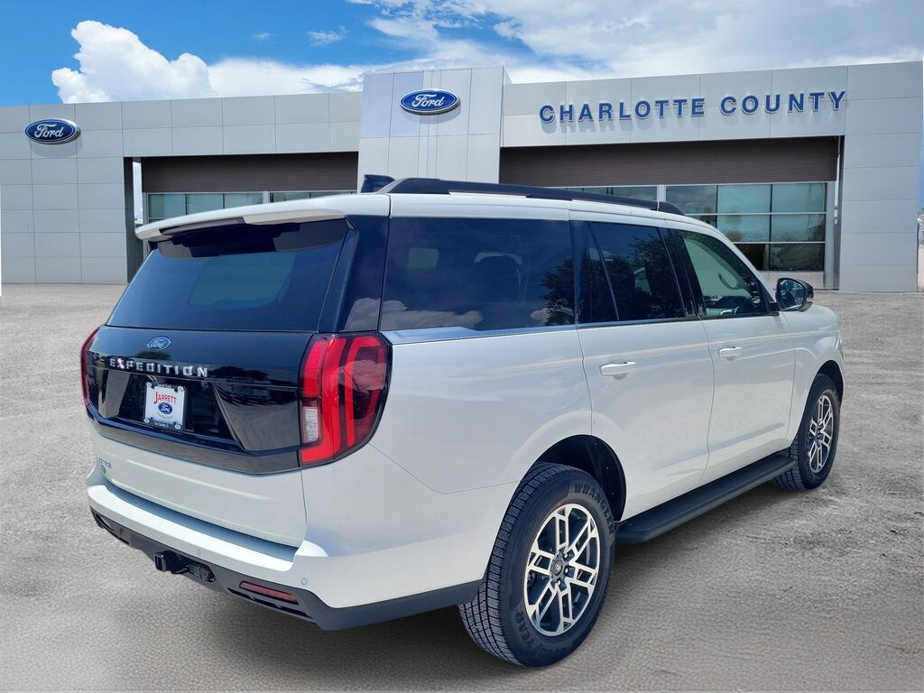 New 2026 Ford Expedition Active SUV