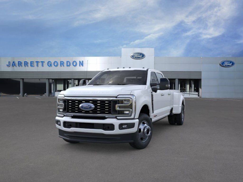 New 2026 Ford F-350 Platinum Truck Crew Cab