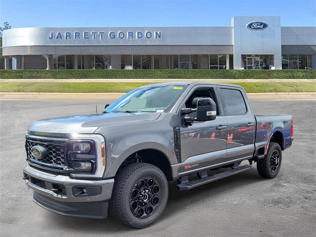 2026 Ford F-250 Lariat photo 2
