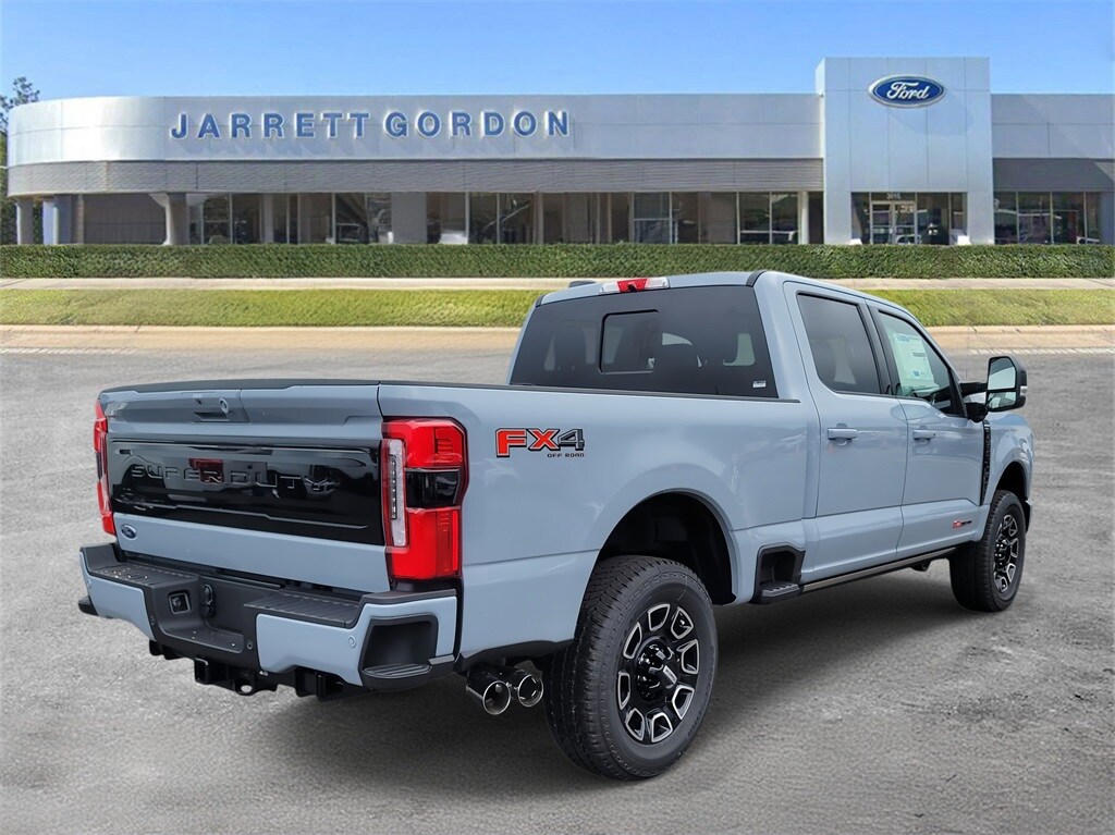 2026 Ford F-350 Platinum photo 4