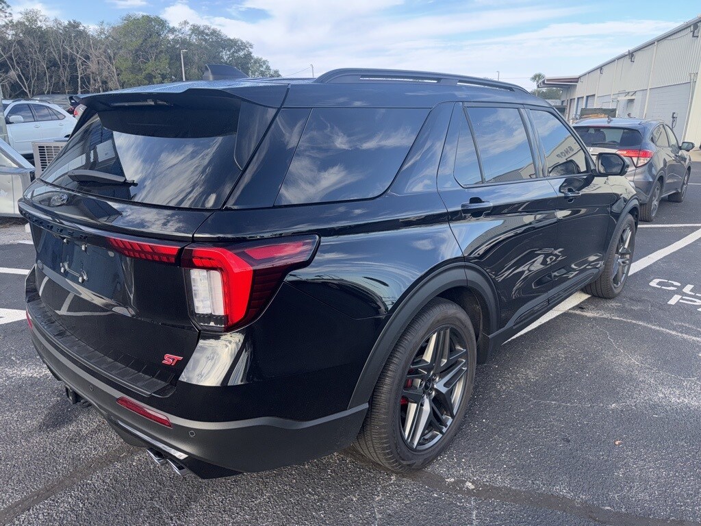 Used 2025 Ford Explorer ST SUV
