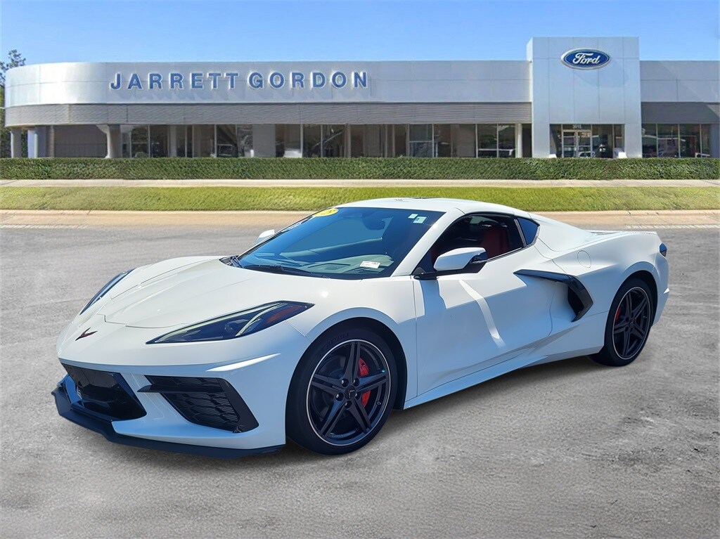 2025 Chevrolet Corvette Stingray 1LT photo 2