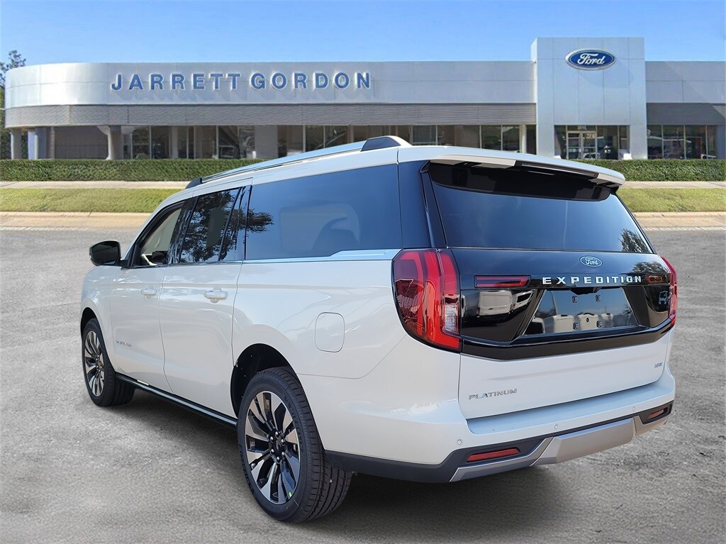 2025 Ford Expedition MAX Platinum photo 3